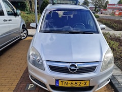 Opel Zafira - 1.8 Essentia