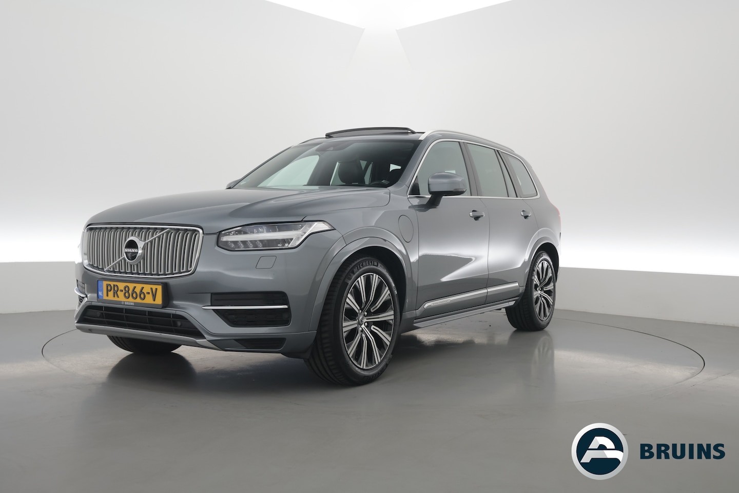 Volvo XC90 - 2.0 T8 Twin Engine AWD Inscription Full option | Luchtvering | B&W audio | Massage | 360 - AutoWereld.nl