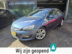 Opel Astra - 1.4 Turbo Edition | 2E EIGENAAR | 12MND GARANTIE | AUTOMAAT | NAVI | CRUISE | LMV |