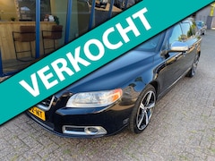Volvo V70 - 2.5FT R-Design 230PK LEER / XENON / PDC / TREKHAAK
