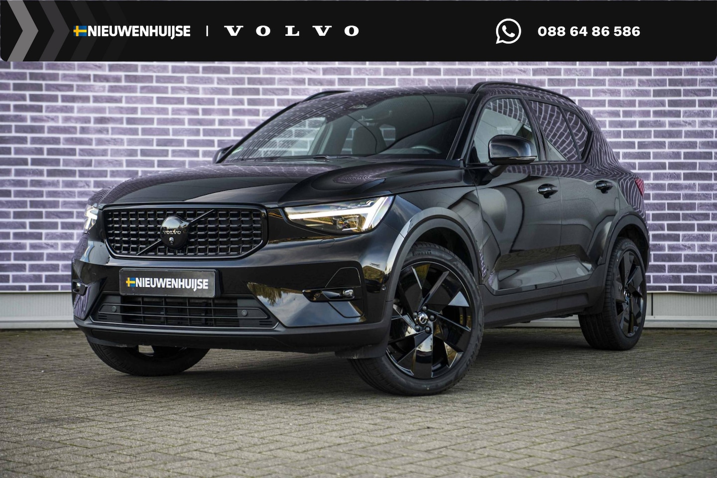 Volvo XC40 - 2.0 B3 Plus Dark Black Edition | Harman Kardon Audio | Pixel-LED Koplampen | 360 Graden Ca - AutoWereld.nl