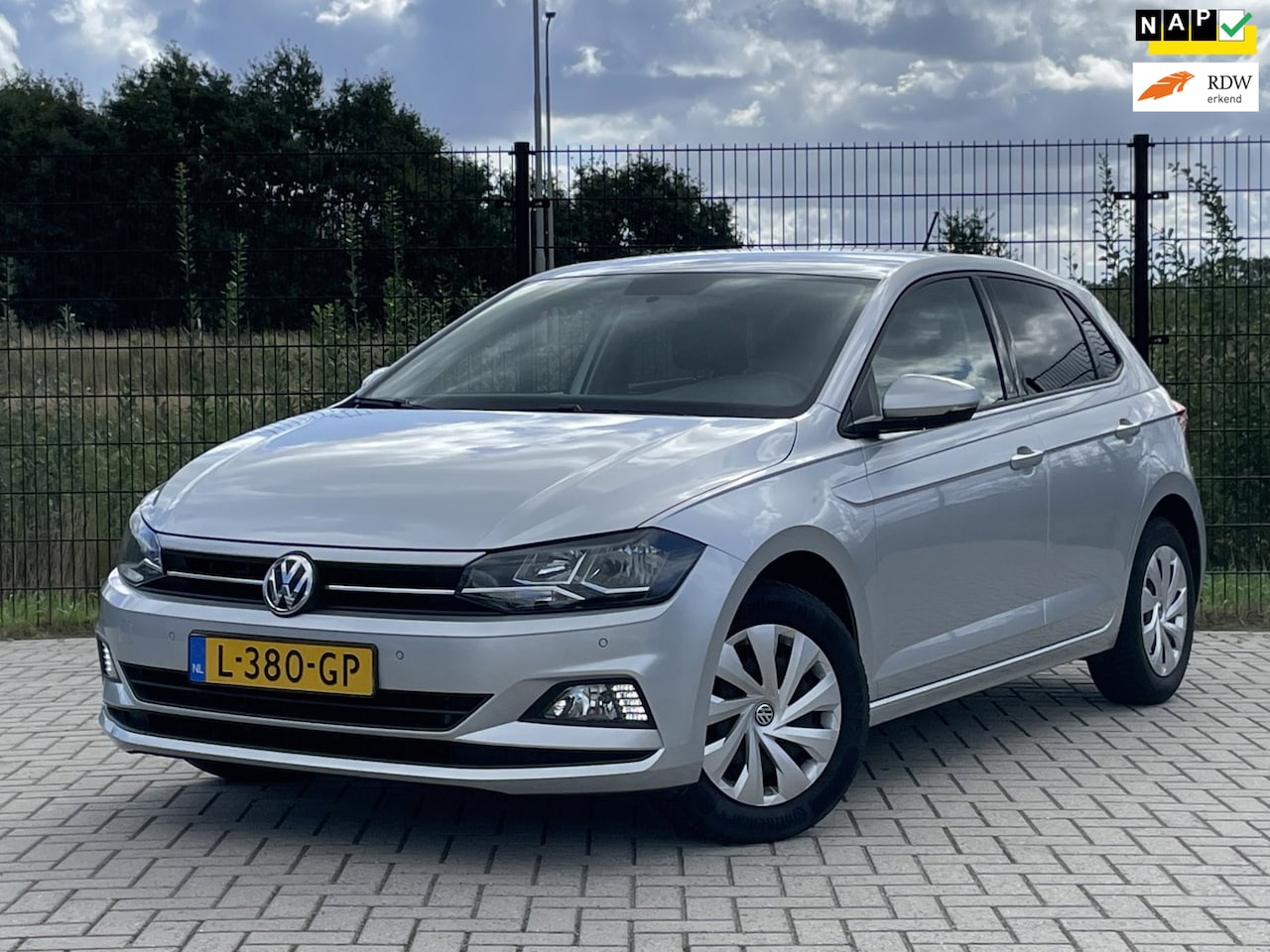 Volkswagen Polo - 1.0 TSI Comfortline | Carplay | PDC | ACC - AutoWereld.nl