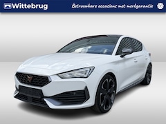 CUPRA Leon - 1.4 e-Hybrid 245pk Performance DSG Automaat / Panoramadak / Performance / 19"LM velgen / N