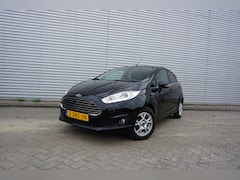 Ford Fiesta - 1.0 EcoBoost Hot Hatch Airco / Navi / Cruise / Stoelverw. / Parkeers. / Trekhaak / Lm velg