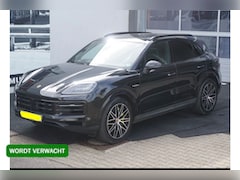 Porsche Cayenne - 3.0 S E-Hybrid (519pk) * Panodak * InnoDrive * Trekhaak * HUD * PDLS+ * 4-wielsturing * BO