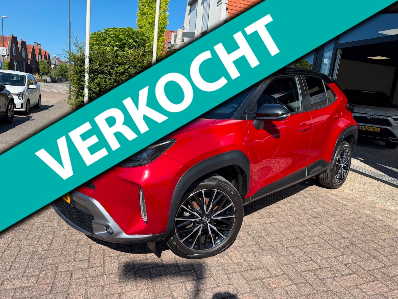 Toyota Yaris Cross - 1.5 Hybrid Adventure|Bi-Tone|JBL|Half Leder|Stoel Verwarming - AutoWereld.nl