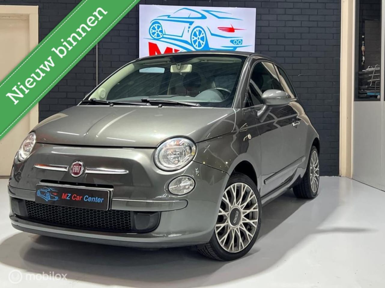 Fiat 500 - 1.2 Lounge | Pano | Parkeersensor | Hill Hold|Airco - AutoWereld.nl