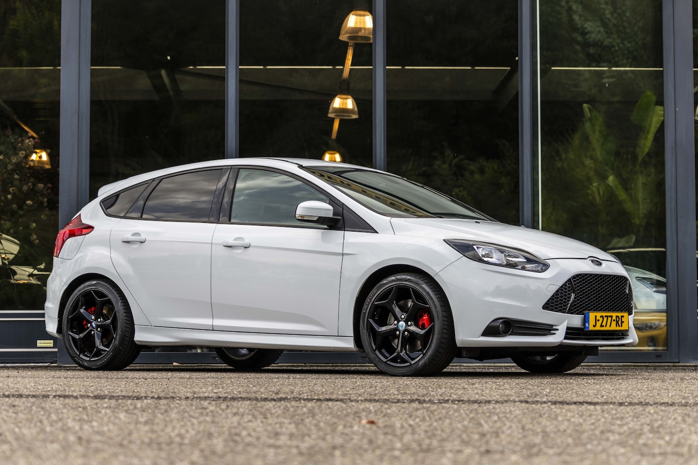 Ford Focus - 2.0 EcoBoost ST-2 | Zeer netjes | - AutoWereld.nl