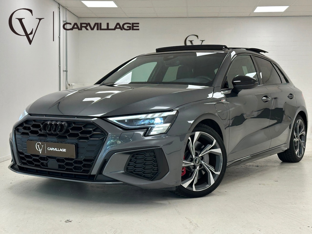 Audi A3 Sportback - 45 TFSI e S Line Comp. | B&O | Sportstoelen | Panoramadak | - AutoWereld.nl