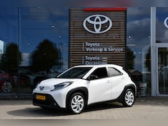 Toyota Aygo X - 1.0 VVT-i MT first Handgeschakeld 72pk | Dealer onderhouden | Achteruitrijcamera | Apple C