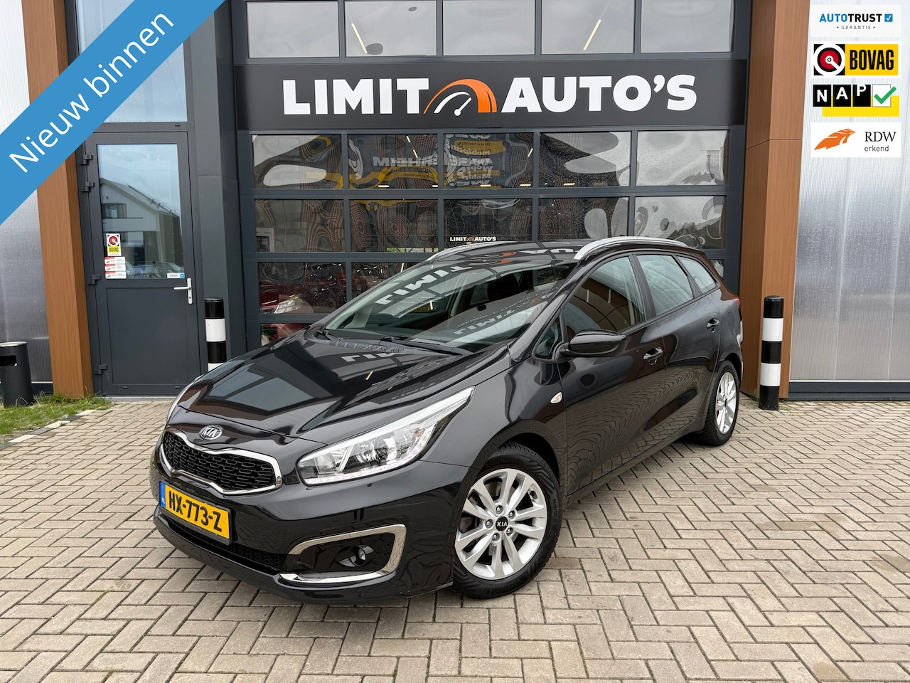 Kia Cee'd Sportswagon - 1.6 GDI First Edition Airco/Navi/Pdc/Camera/Cruise/El.ramen/Nap/Apk - AutoWereld.nl