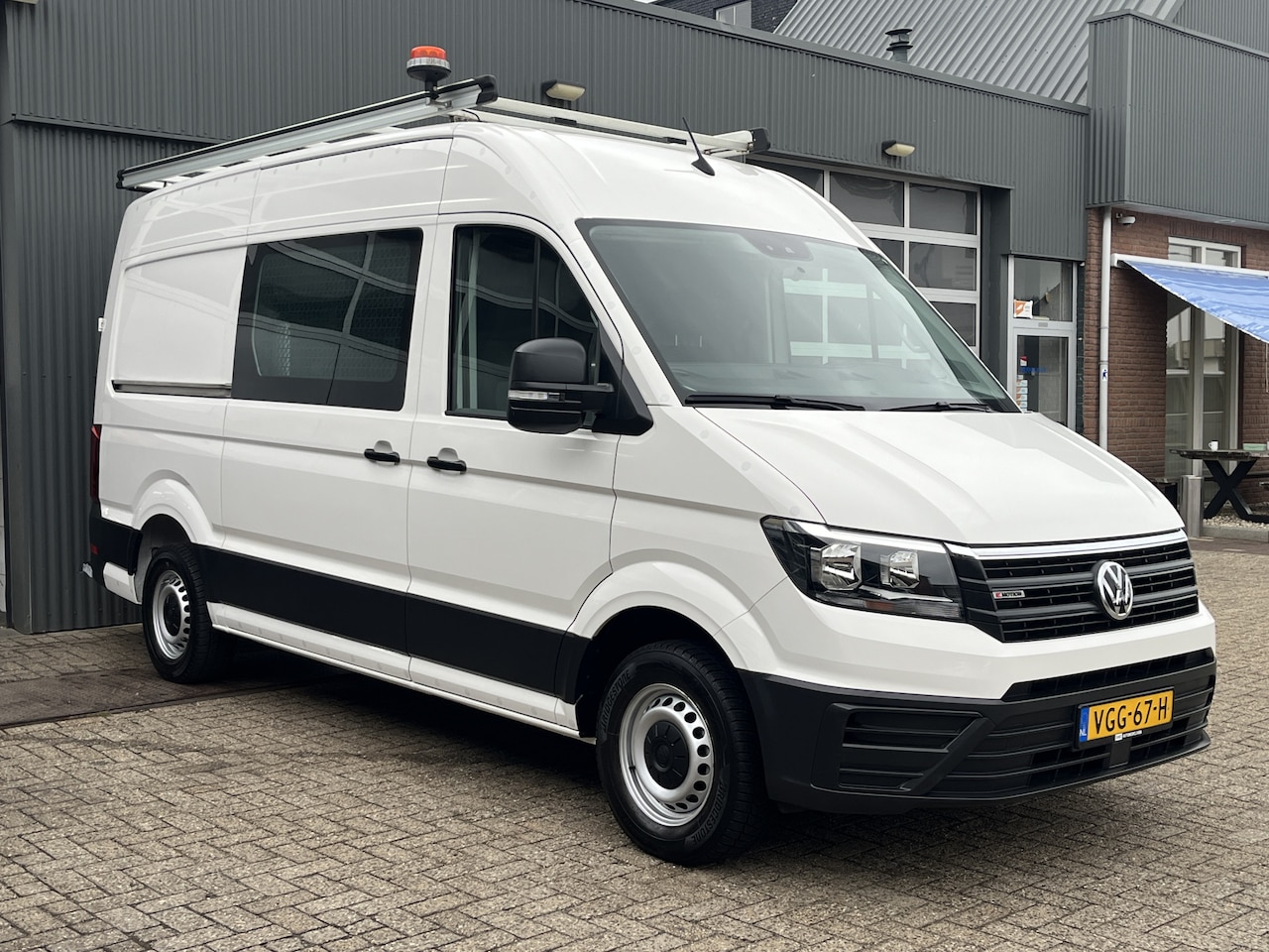 Volkswagen Crafter - 2.0 TDI L3H3 4Motion 140pk Bpm vrij Werkplaats Omvormer Imperial Standkachel 3000kg trekge - AutoWereld.nl