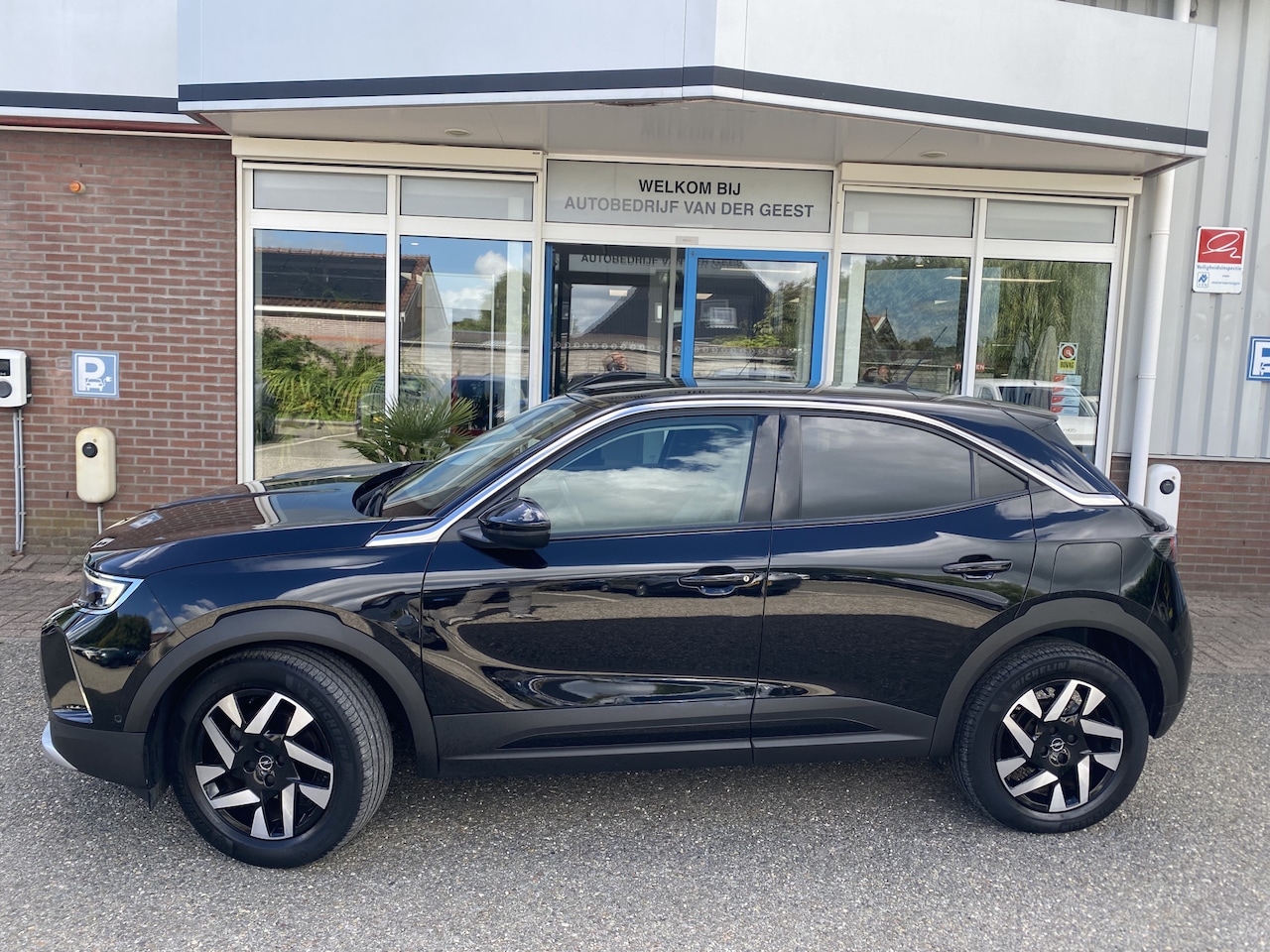 Opel Mokka - 1.2 Business Elegance Apple Car Play Android Auto Winter Pack - AutoWereld.nl