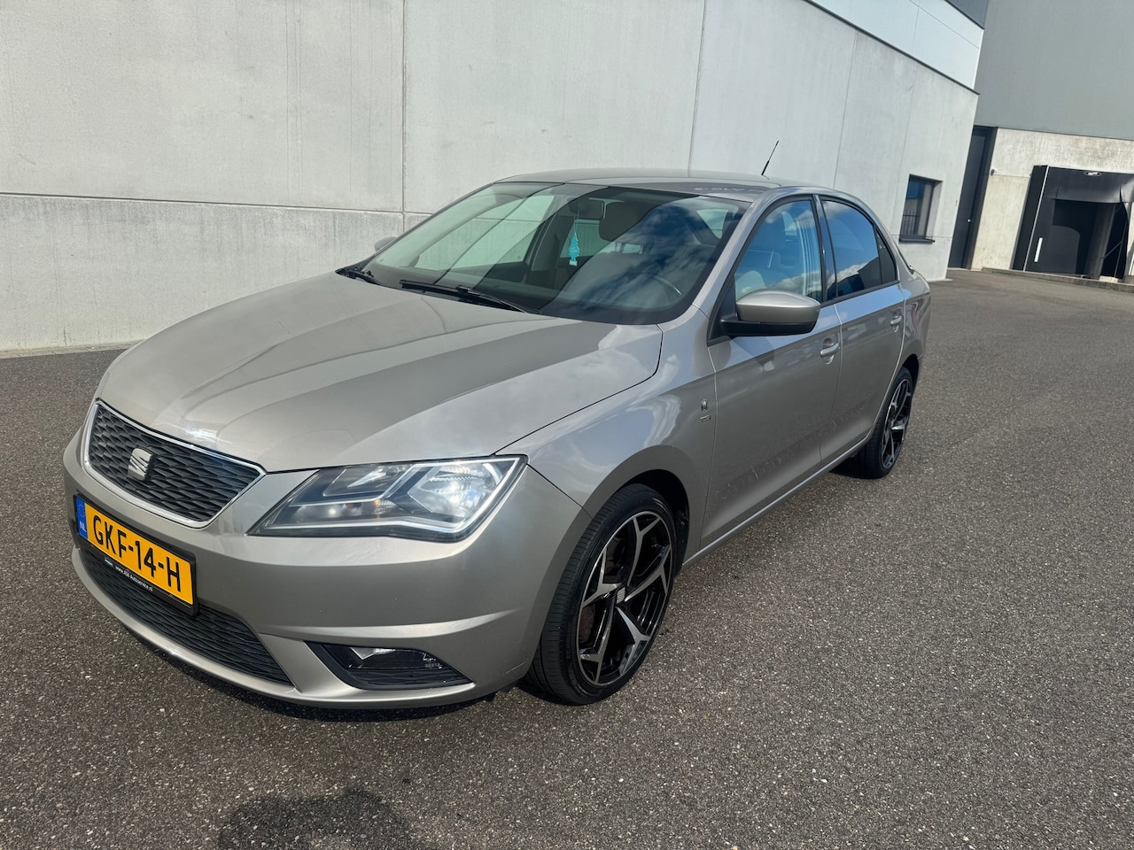 SEAT Toledo - 1.2 TSI Style nieuwe apk airco - AutoWereld.nl