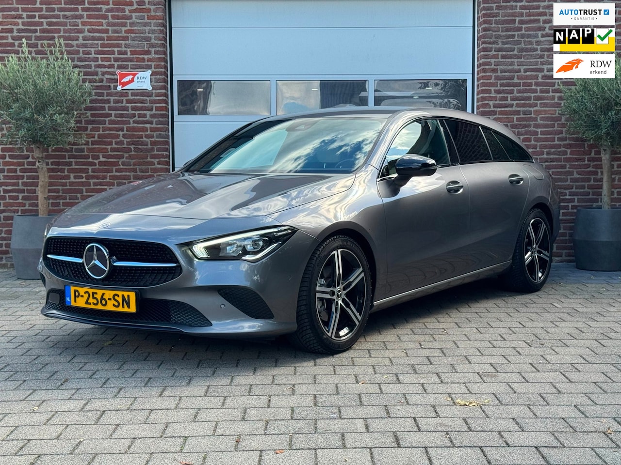 Mercedes-Benz CLA-klasse Shooting Brake - 200 Luxury Line|Trekhaak|Leer|Camera| - AutoWereld.nl