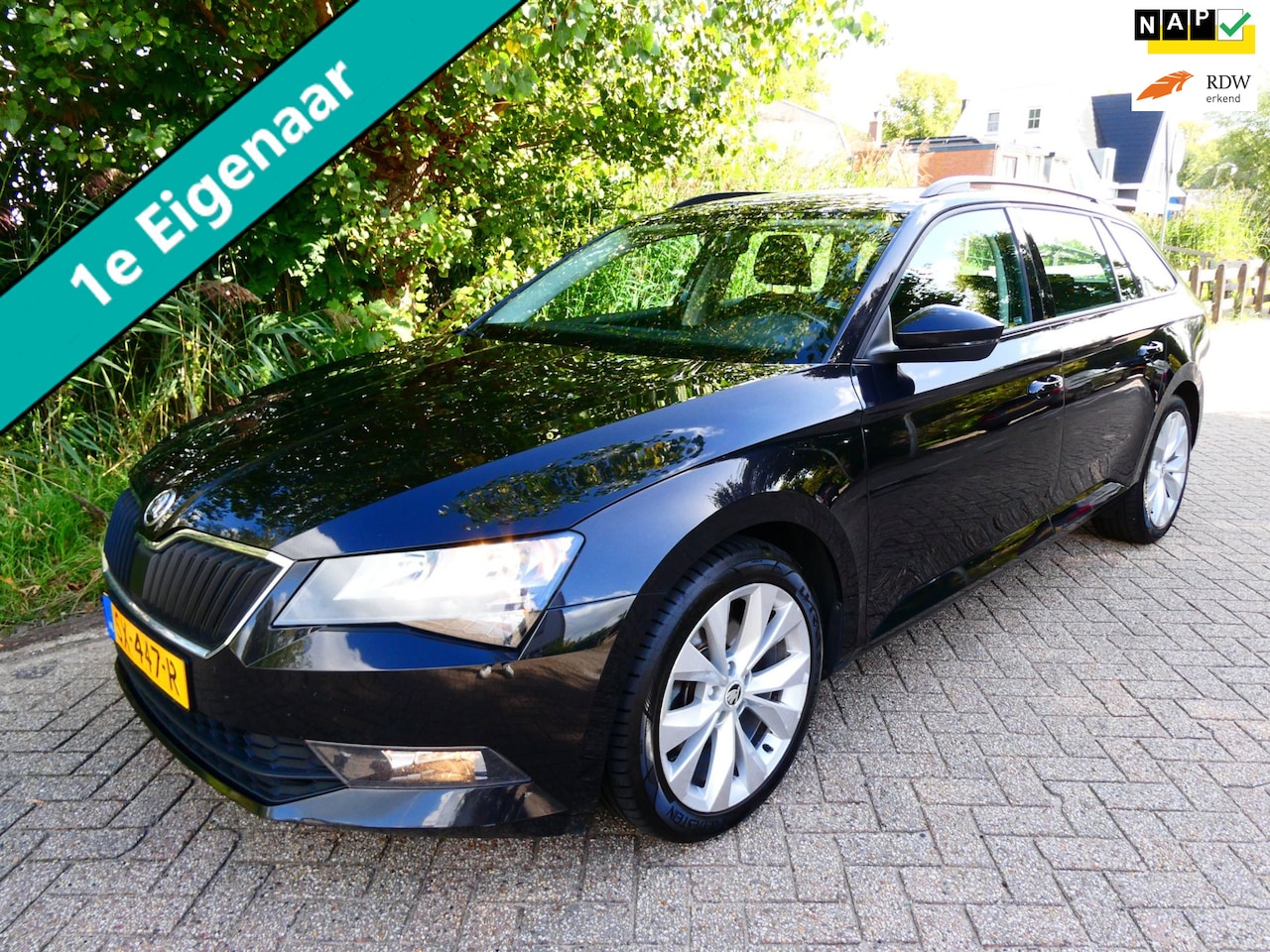 Skoda Superb Combi - 1.4 TSI Active 125pk 1e eig. Clima Navi Trekhaak 1600kg. - AutoWereld.nl