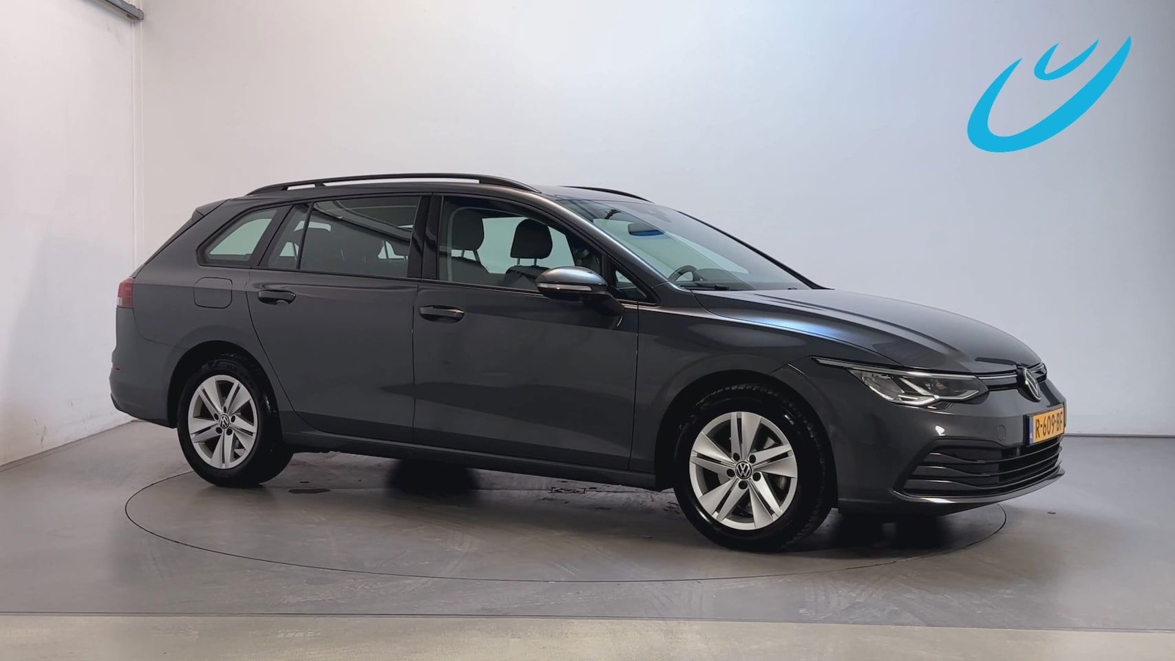 Volkswagen Golf Variant - 1.0 TSI 110pk Life Trekhaak Sfeerverlichting Navigatie App-Connect - AutoWereld.nl