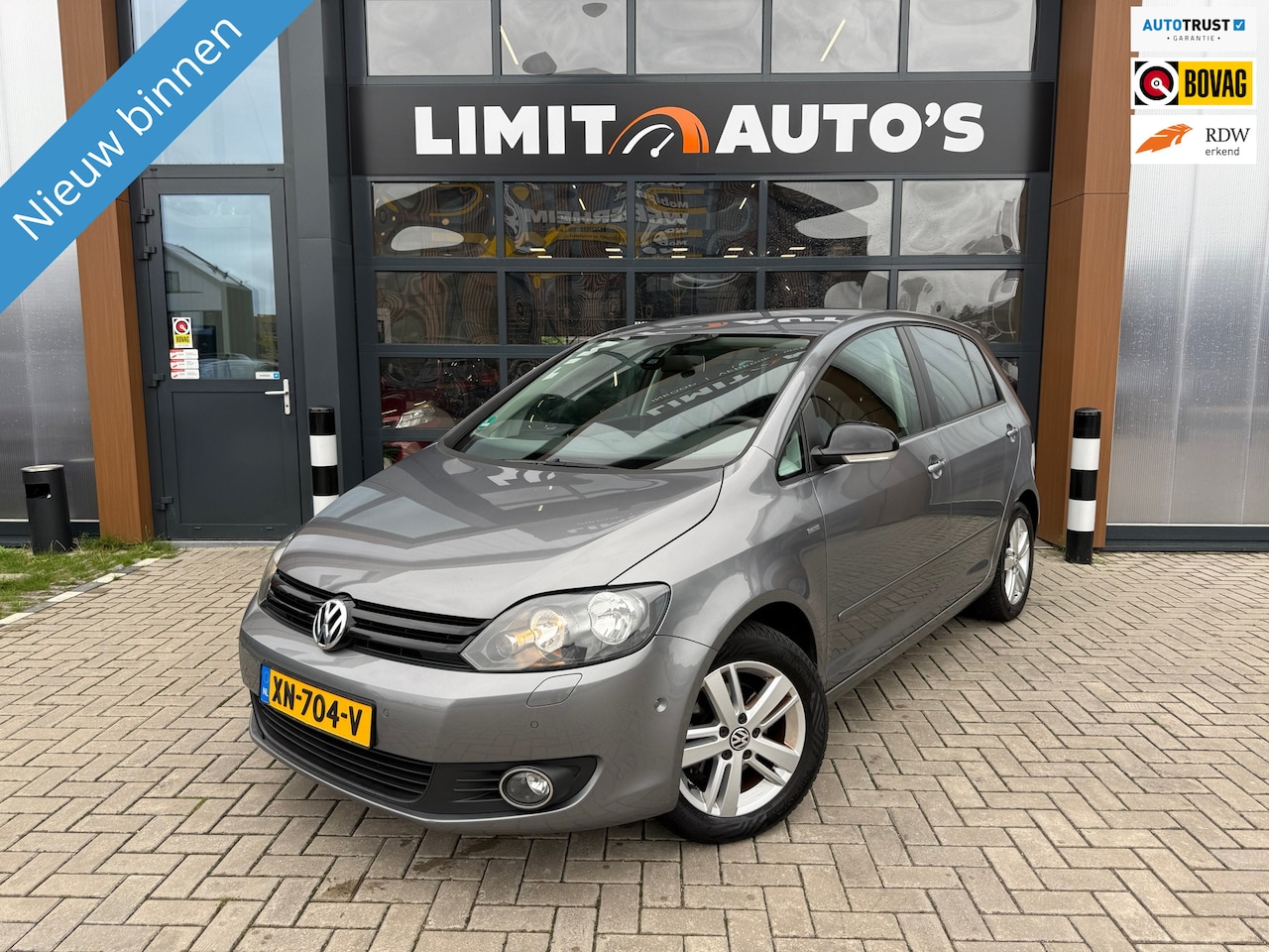 Volkswagen Golf Plus - 1.2 TSI Trendline Aut/Climate/Navi/St.verwarming/Pdc.v+a/Trekhaak/Apk - AutoWereld.nl