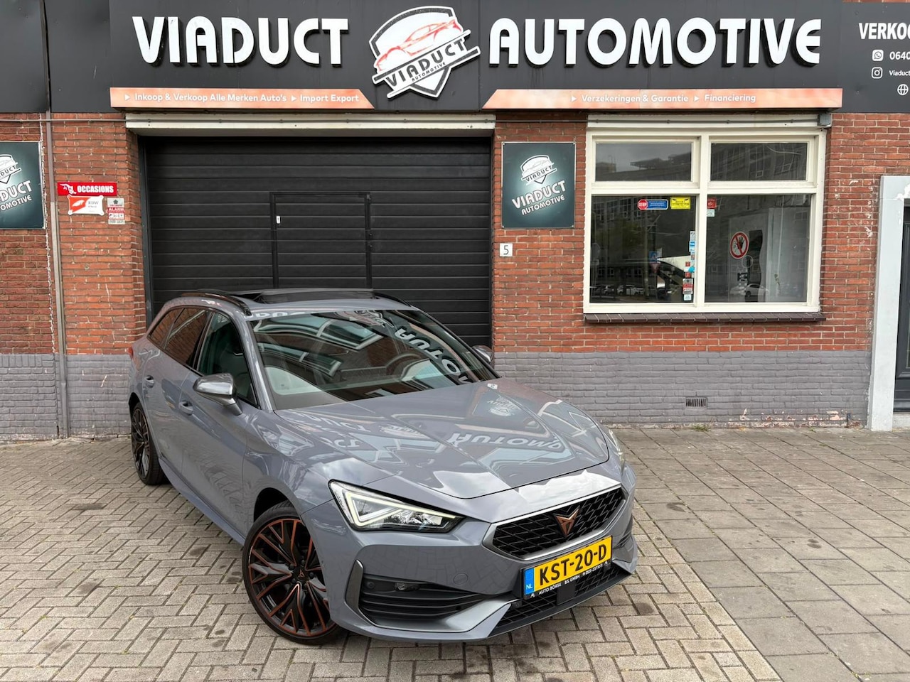 CUPRA Leon Sportstourer - 1.4 e-Hybrid VZ Copper Edition 245 PK Pano Led Memory Carplay ACC - AutoWereld.nl
