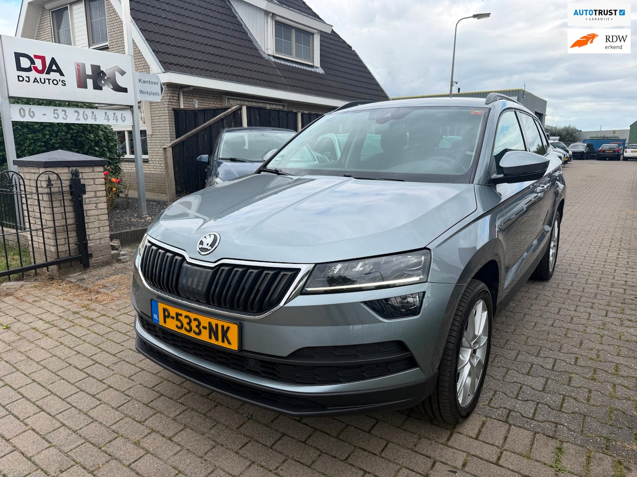 Skoda Karoq - 1.5 TSI ACT Style Business 1.5 TSI ACT Style Business - AutoWereld.nl