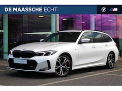 BMW 3-serie Touring - 330i xDrive Innovation pack / M Sport PRO Automaat / Panoramadak / Trekhaak / Sportstoelen