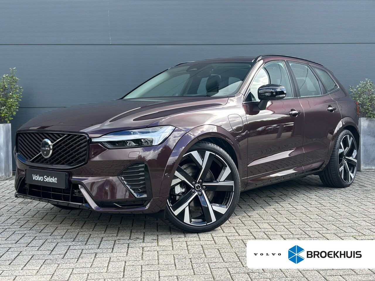 Volvo XC60 - 2.0 T8 Plug-in hybrid AWD Ultra Dark | Facelift | Polestar Optimisation | Luchtvering | Bo - AutoWereld.nl