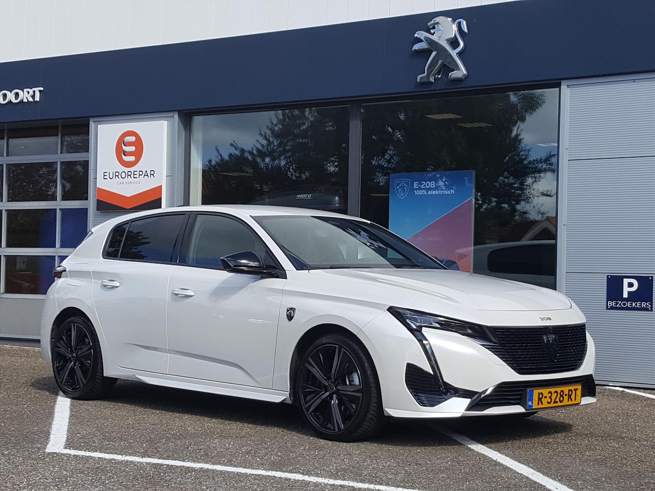 Peugeot 308 - 1.6 HYbrid 180pk e-EAT8 GT Pack Business | Navi | BT | 360° camera | AppleCarplay&AndroidA - AutoWereld.nl