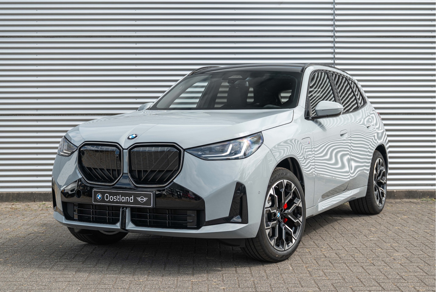 BMW X3 - 30e xDrive M Sport Automaat / Panoramadak / Trekhaak / Sportstoelen / Achteruitrijcamera / - AutoWereld.nl