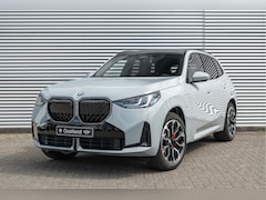 BMW X3 - 30e xDrive M Sport Automaat / Panoramadak / Trekhaak / Sportstoelen / Achteruitrijcamera /