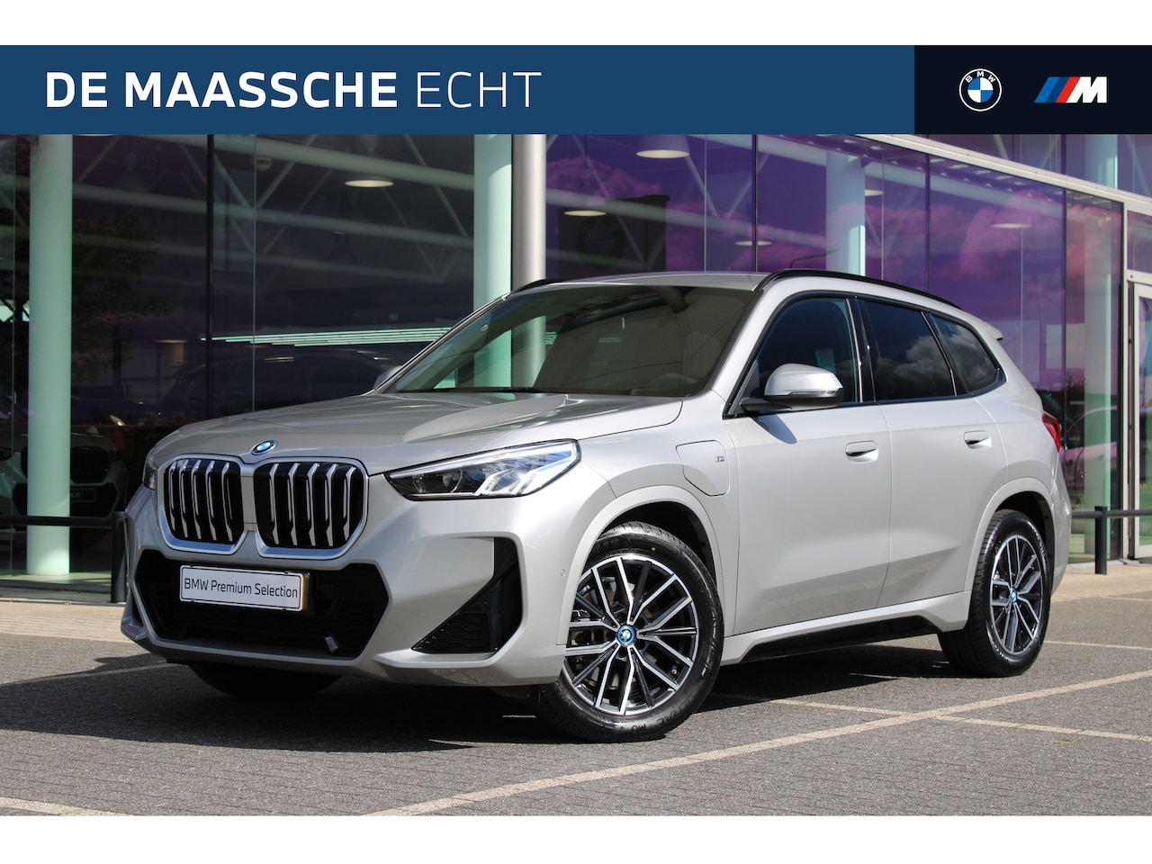 BMW X1 - xDrive25e M Sport Automaat / Sportstoelen / Achteruitrijcamera / M Adaptief onderstel / St - AutoWereld.nl