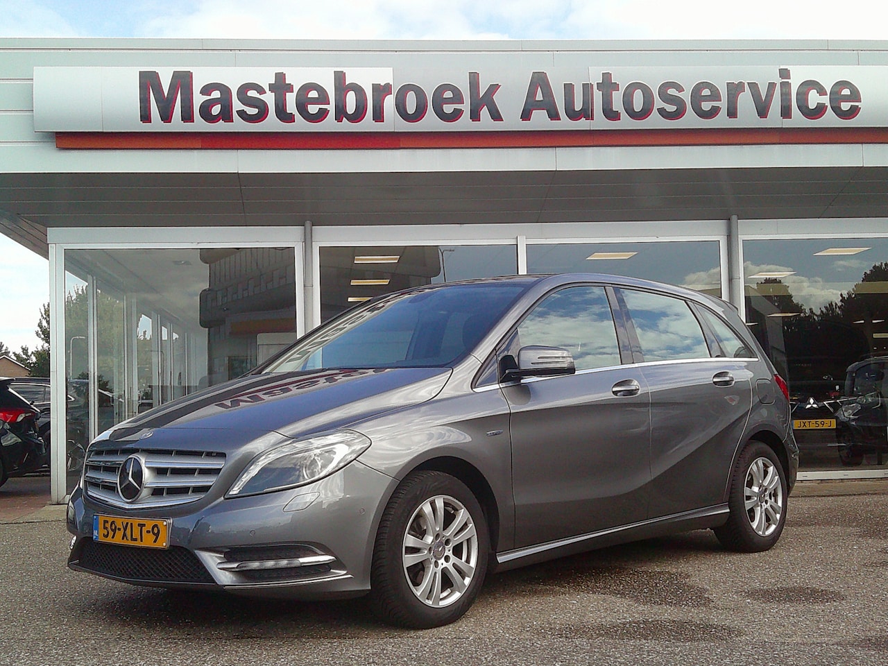 Mercedes-Benz B-klasse - 180 Ambition Staat in Hardenberg - AutoWereld.nl