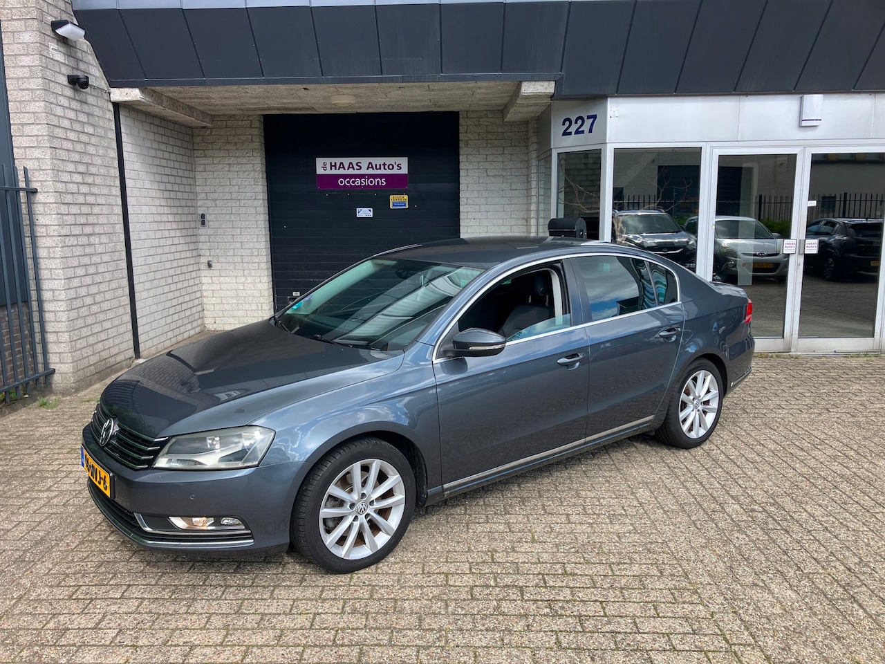 Volkswagen Passat - 1.4 TSI Comfortline BlueMotion / NIEUW MODELJAAR / ALU VELGEN / CLIMATE / TREKHAAK / APK O - AutoWereld.nl