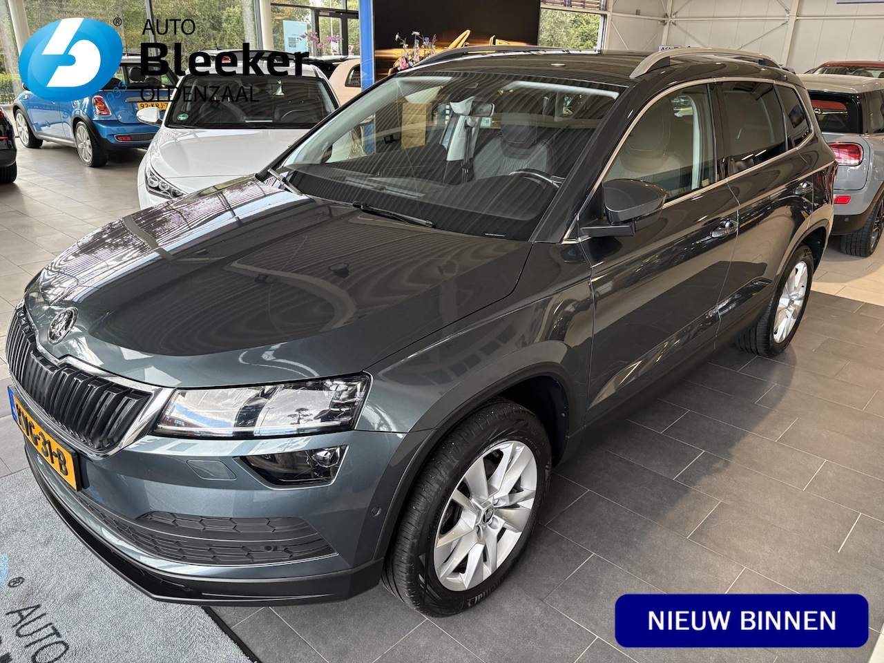 Skoda Karoq - 1.5 TSI Style Aut. Acc Ecc Trekhaak Camera - AutoWereld.nl