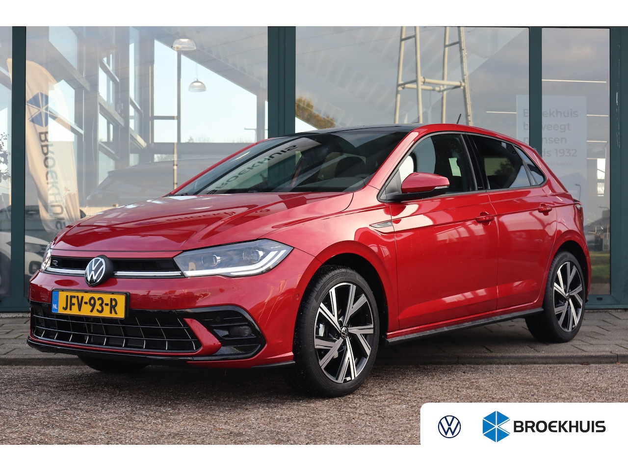 Volkswagen Polo - 95PK 1.0 TSI R-Line Edition Panorama Dak | Achteruitrijcamera | Apple Carplay/Android Auto - AutoWereld.nl