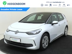 Volkswagen ID.3 - Pure Oranje Edition 52 kWh | SoH 99% | Adaptieve cruise control | Stoel- en stuurwielverwa
