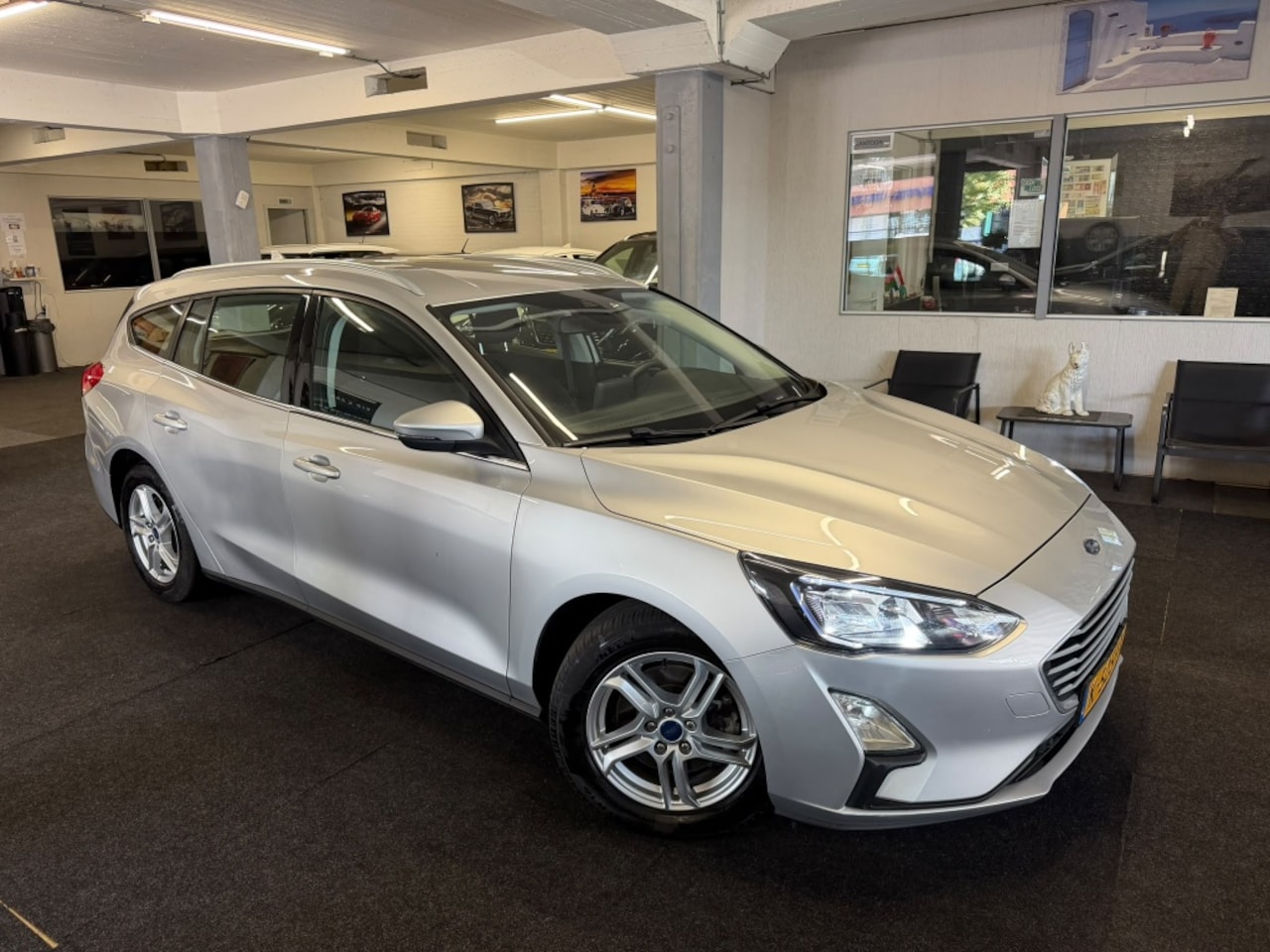 Ford Focus Wagon - 1.0 EcoB. NAP*NL*Camera*NAVI*LED*2021 - AutoWereld.nl