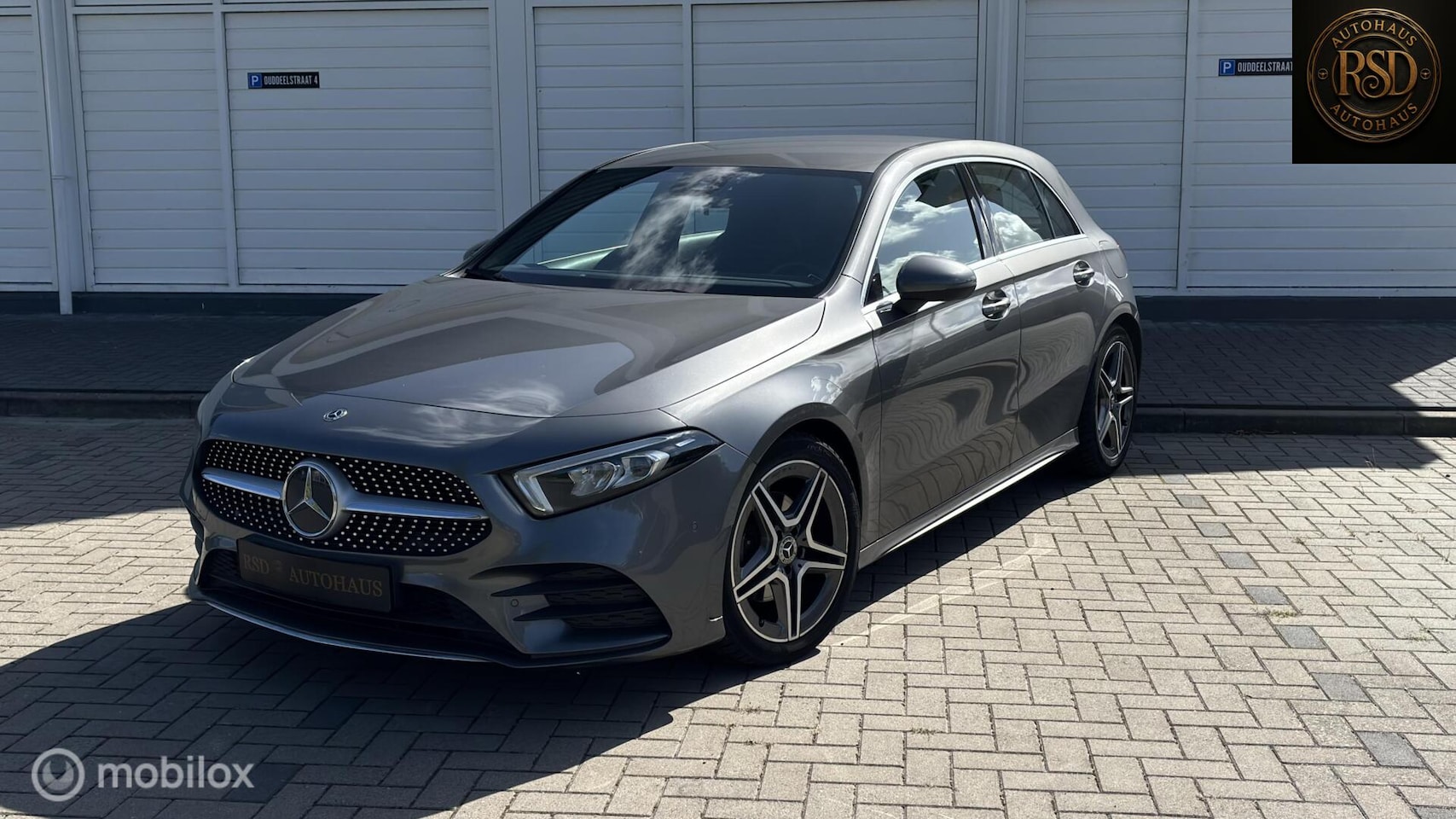 Mercedes-Benz A-klasse - 180 Business Solution AMG-pakket automaat - AutoWereld.nl