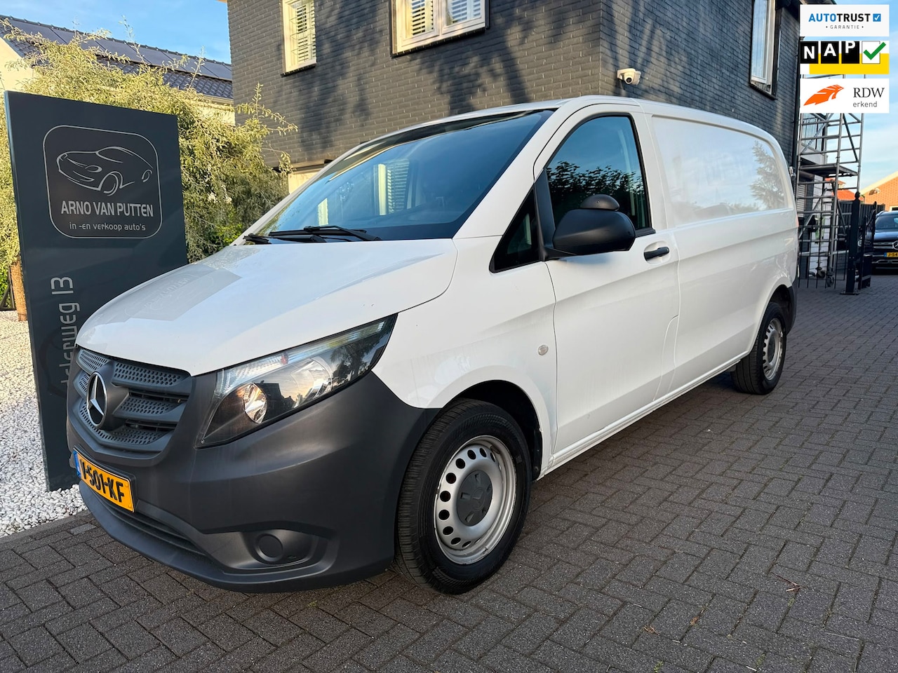 Mercedes-Benz Vito - 114 CDI Automaat /Cruise /Airco ECC - AutoWereld.nl