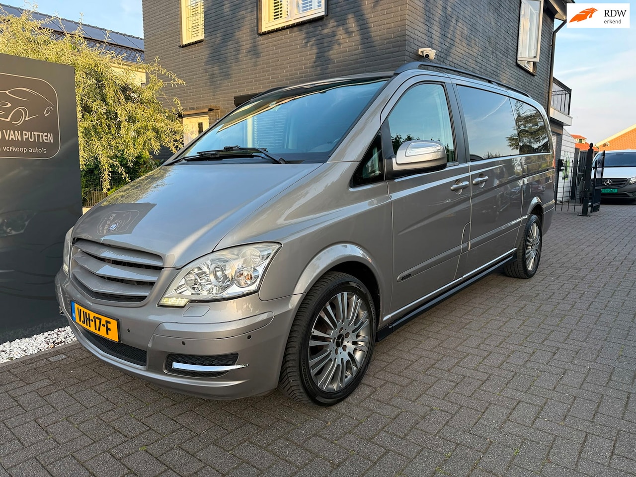 Mercedes-Benz Viano - 3.0 CDI V6 /dubbele cabine/ vele opties - AutoWereld.nl