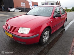 Volkswagen Bora - 1.6-16V