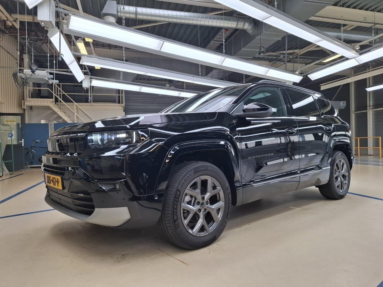 Jeep Compass - 1.2 e-Hybrid First Edition | Adaptive Cruise Control | Airco (automatisch) | All weather r - AutoWereld.nl