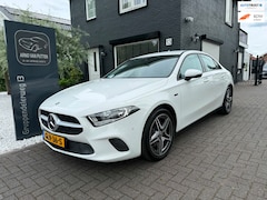 Mercedes-Benz A-klasse - 250 e /Apple CarPlay /18 inch AMG /Navigatie /Stoelverwarming