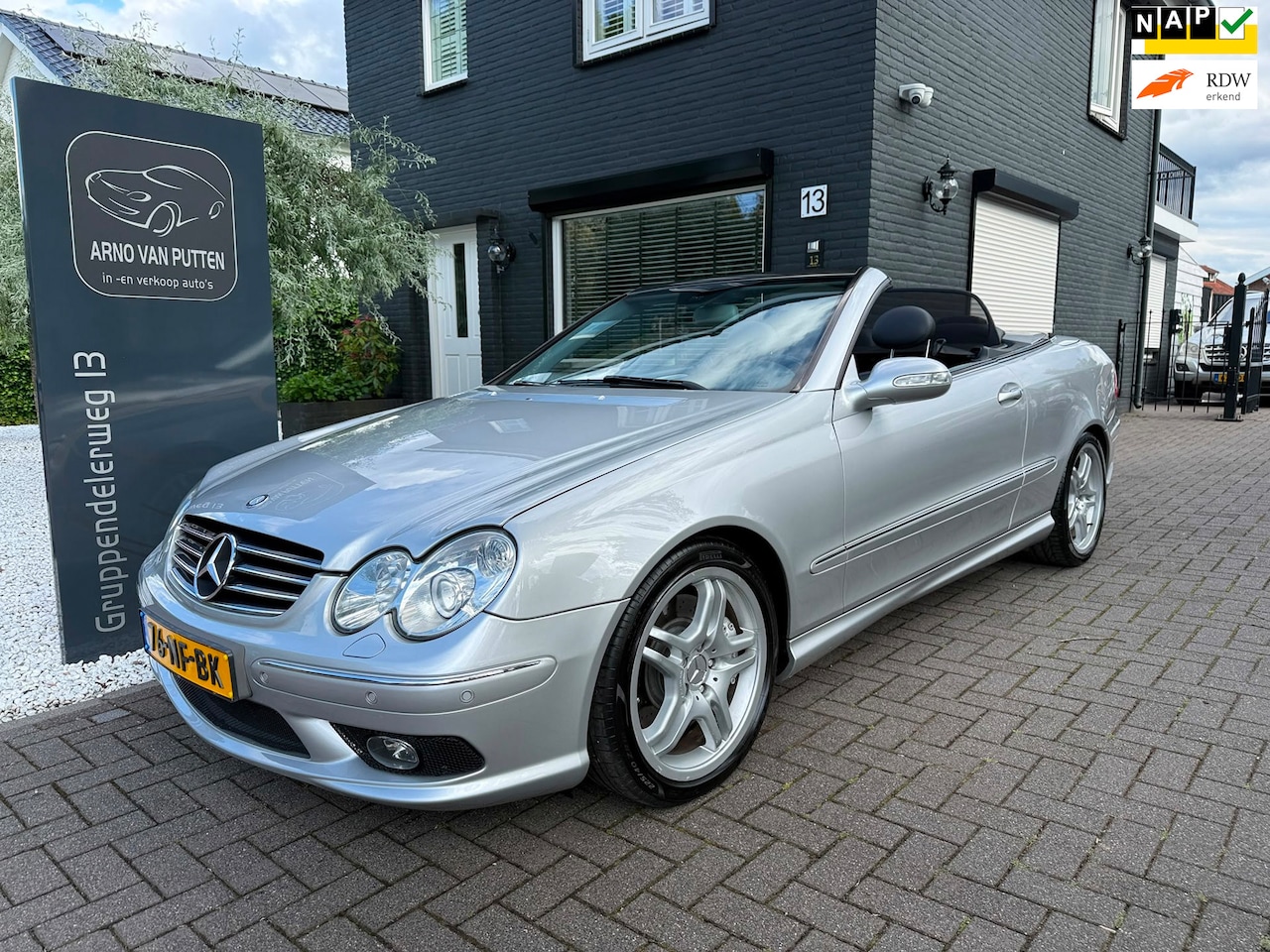 Mercedes-Benz CLK-klasse Cabrio - 55 AMG V8 Collectors item - AutoWereld.nl