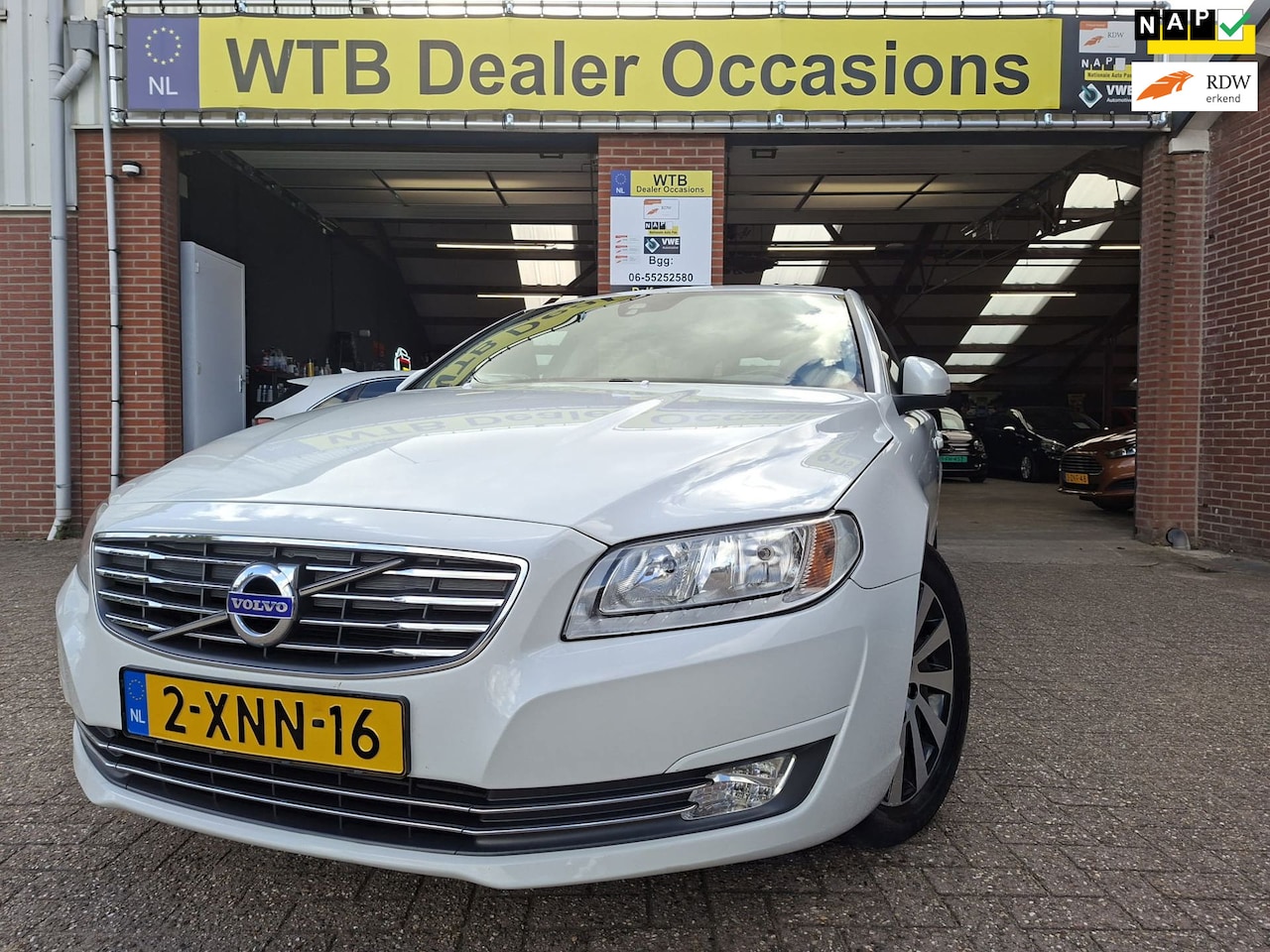 Volvo V70 - 1.6 D2 Diesel Momentum, Airco, Navi, Dealer oh., - AutoWereld.nl