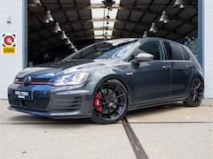 Volkswagen Golf - 2.0 TSI GTI Performance *ACC | Blindspot | Lane assist | Stoelverwarming | 18" TEC | Bull