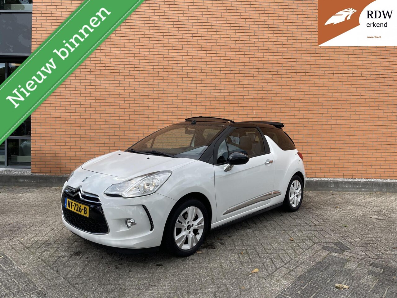 Citroën DS3 Cabrio - 1.2 VTi So Chic 2013 96DKM | AIRCO | LUXE - AutoWereld.nl
