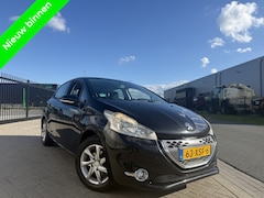 Peugeot 208 - 1.4 e-HDi Automaat Navi Clima