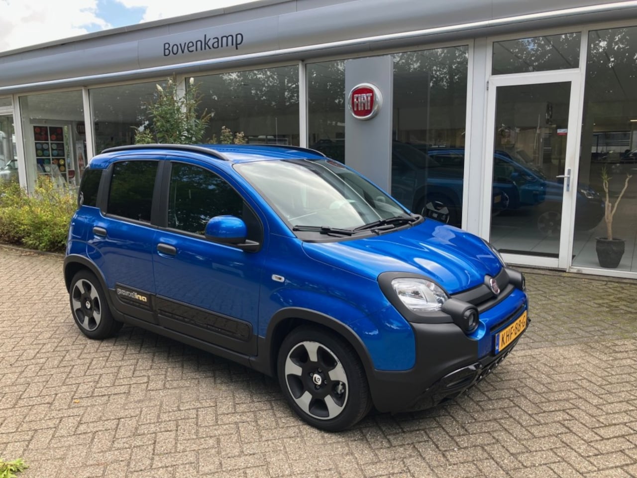 Fiat Panda - Pandina 1.0 Hybrid Cross - AutoWereld.nl