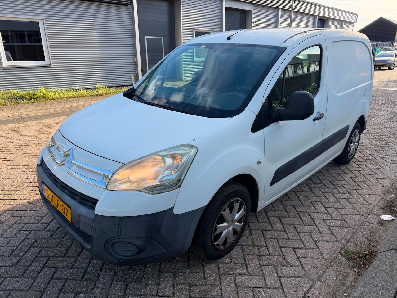 Citroën Berlingo - 1.6 HDIF 500 Club Economy koppeling is niet goed - AutoWereld.nl