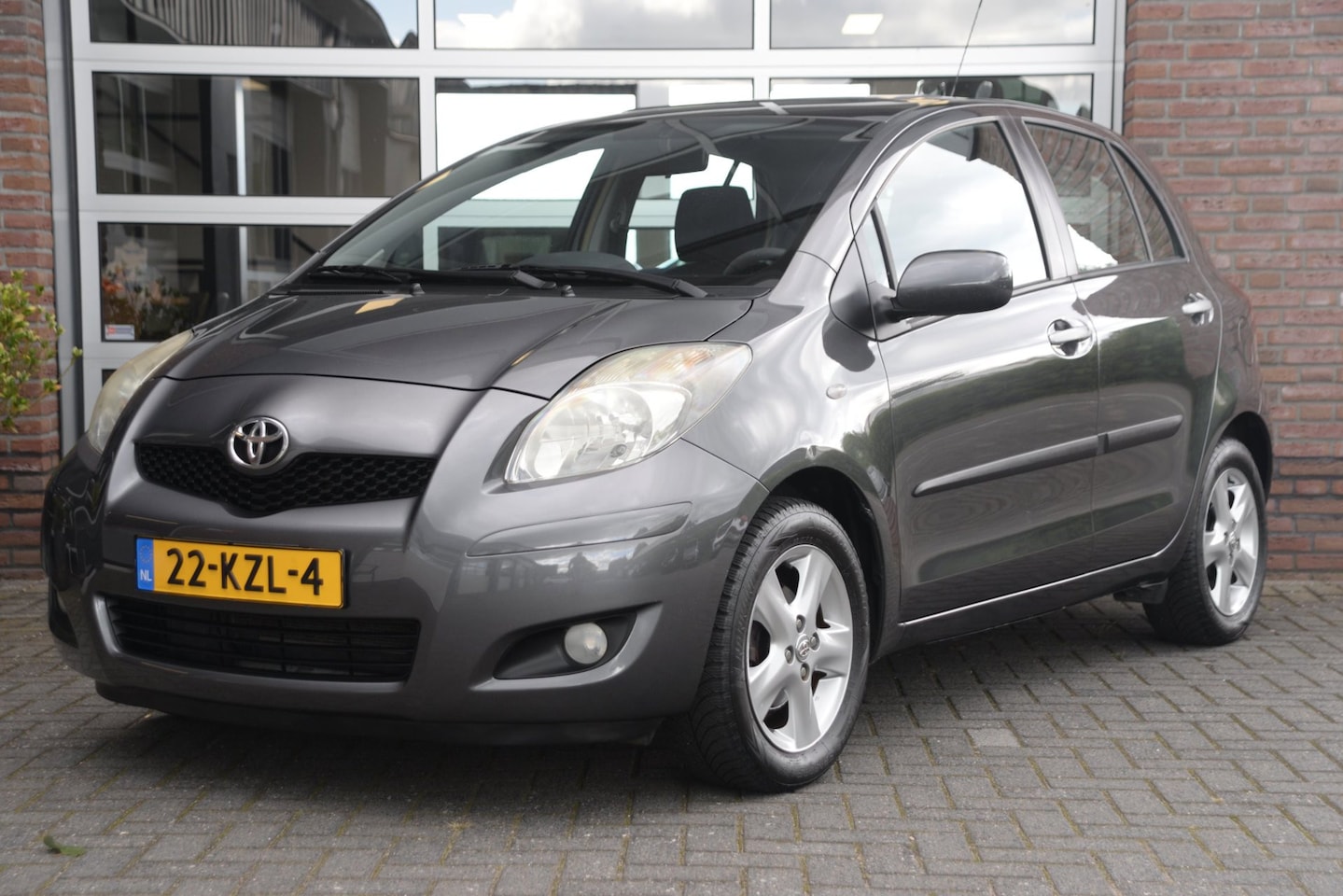 Toyota Yaris - 1.3 VVTi Aspiration | Automaat | Clima | Open Dak | - AutoWereld.nl